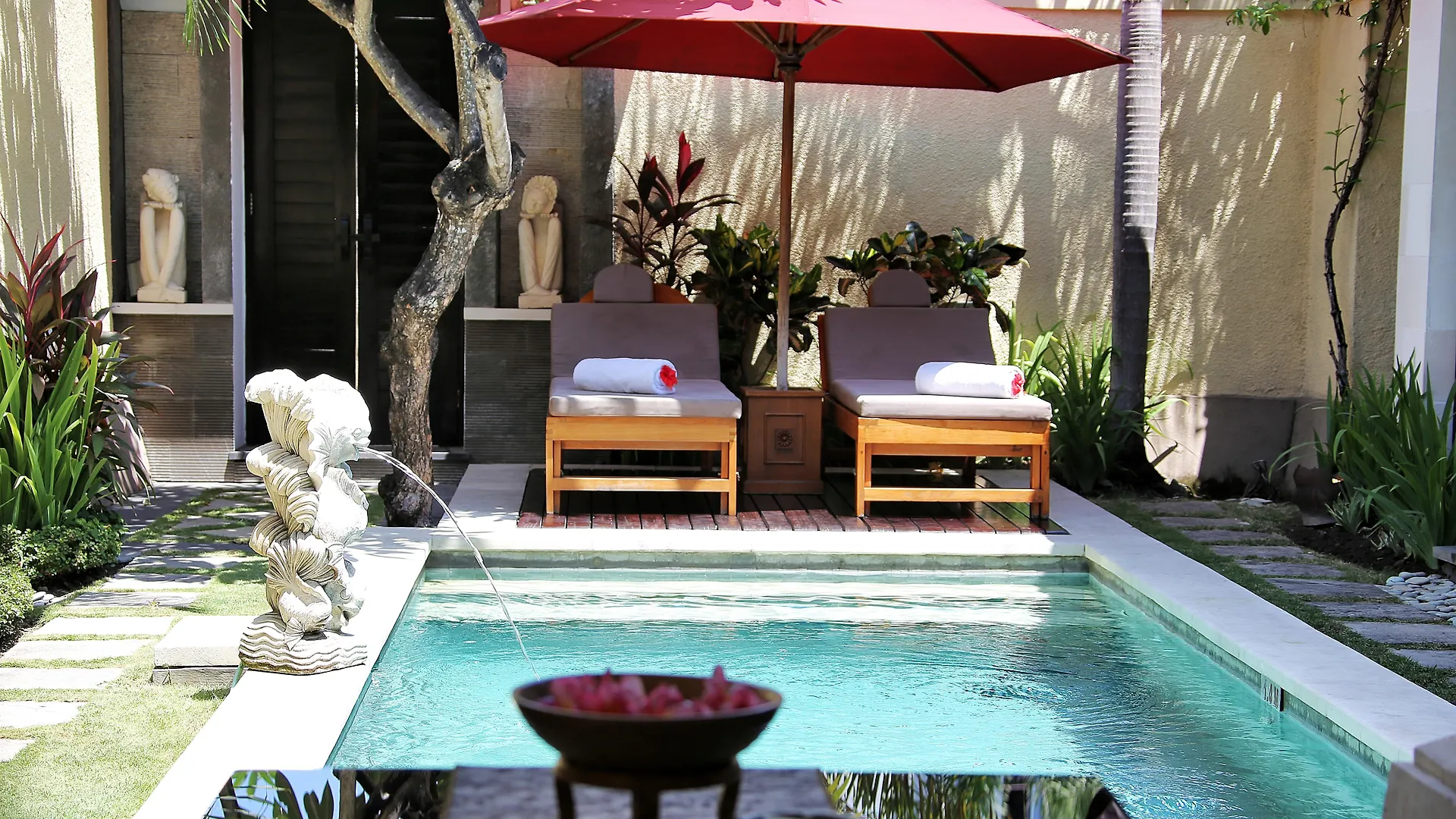 The Sanyas Suite Seminyak  4*, Seminyak (Bali) Indonesia