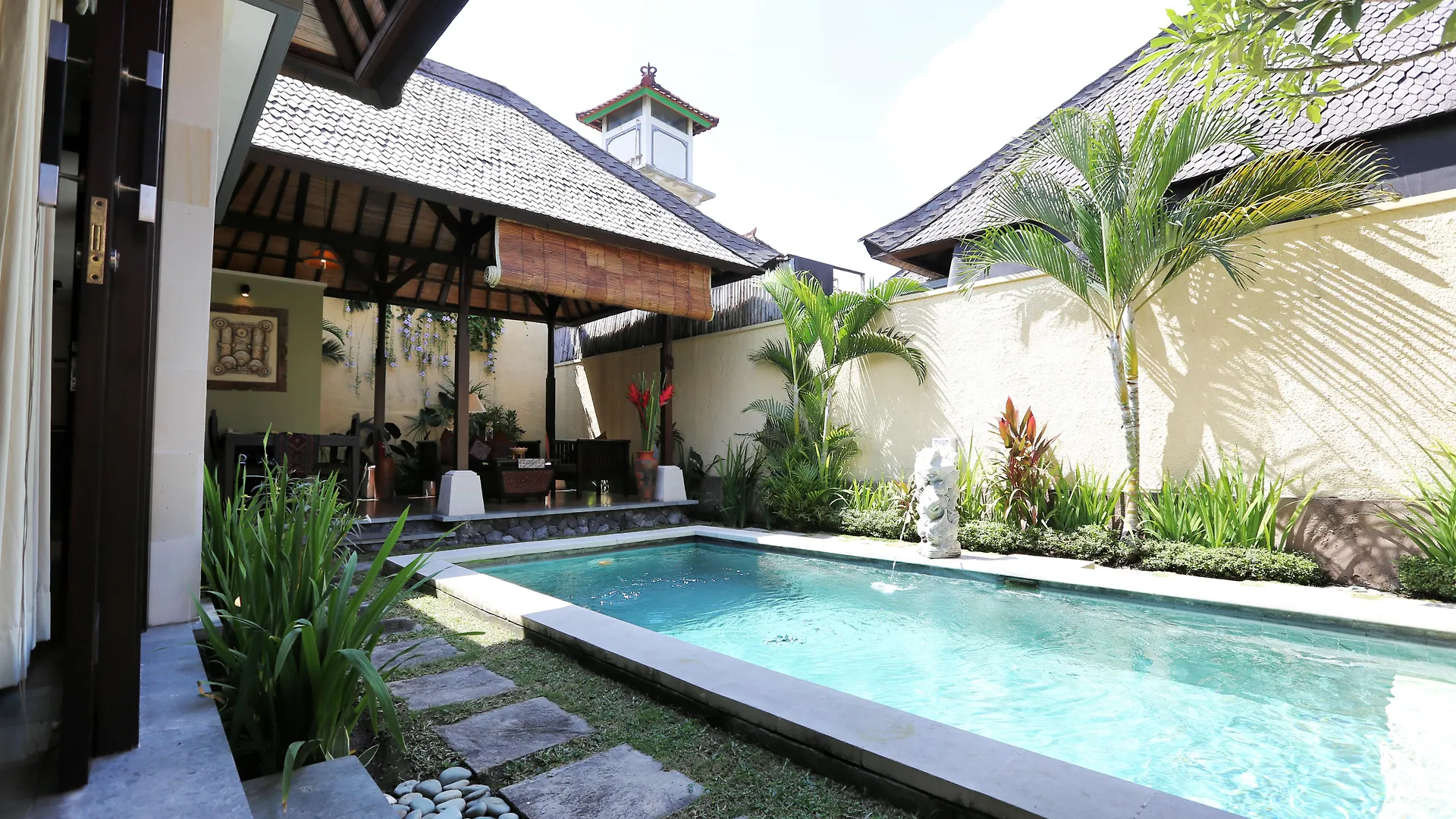 Hotel The Sanyas Suite Seminyak