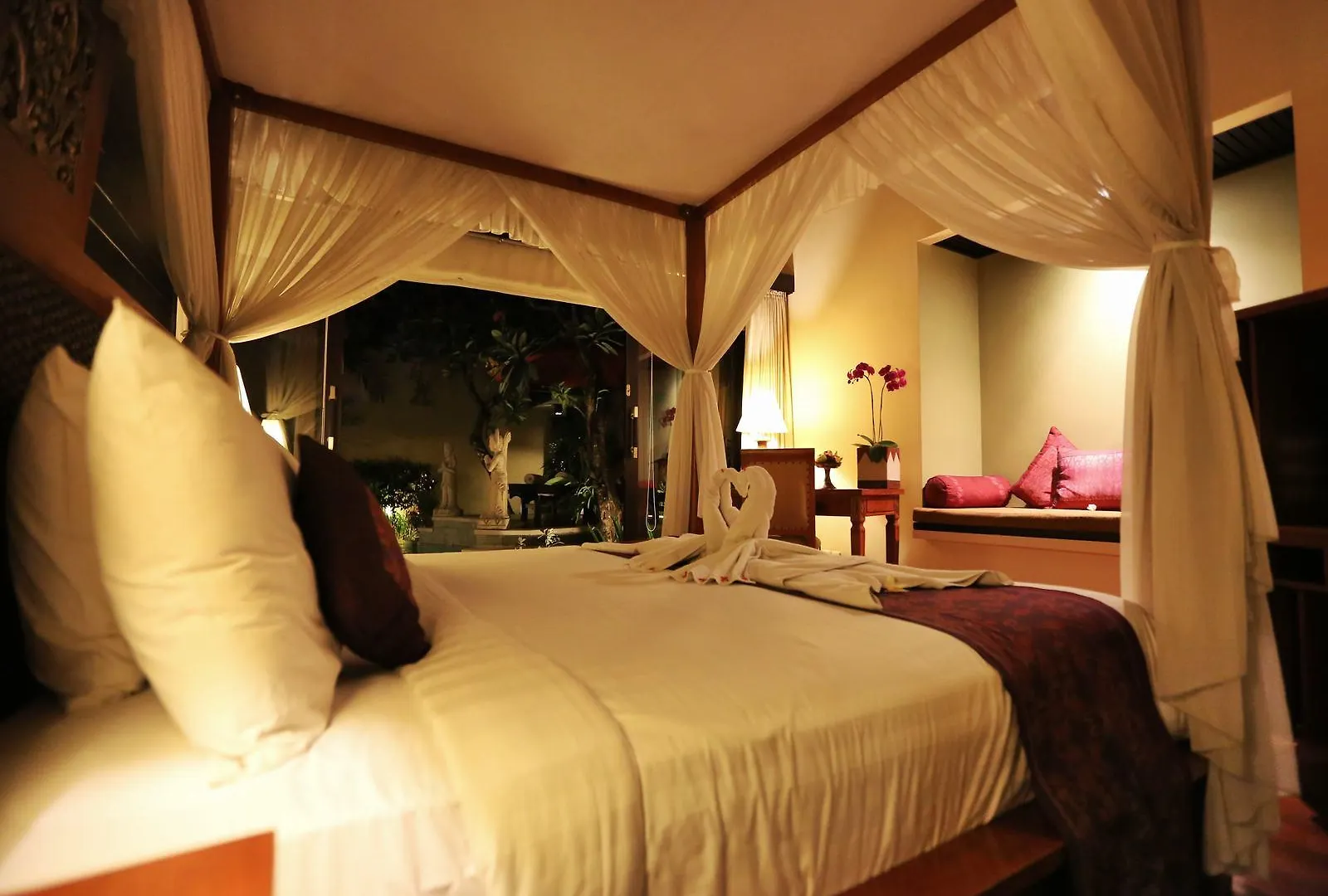 **** Hotel The Sanyas Suite Seminyak  Indonesia